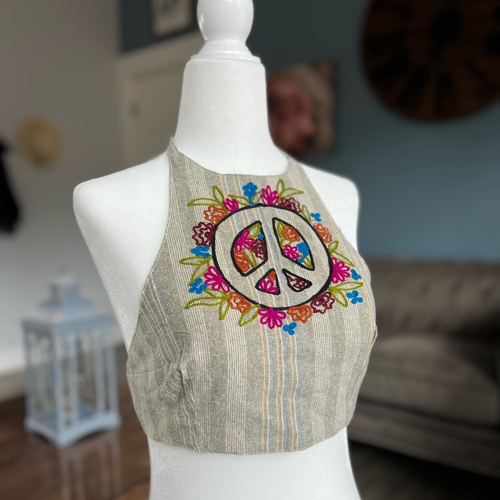 LakHays Peace Sign Cropped Halter Top